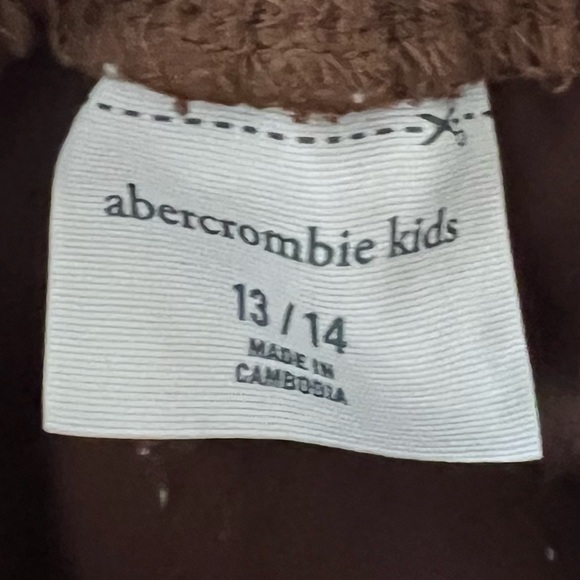 Abercrombie faux suede skirt. NWOT - Picture 2 of 2